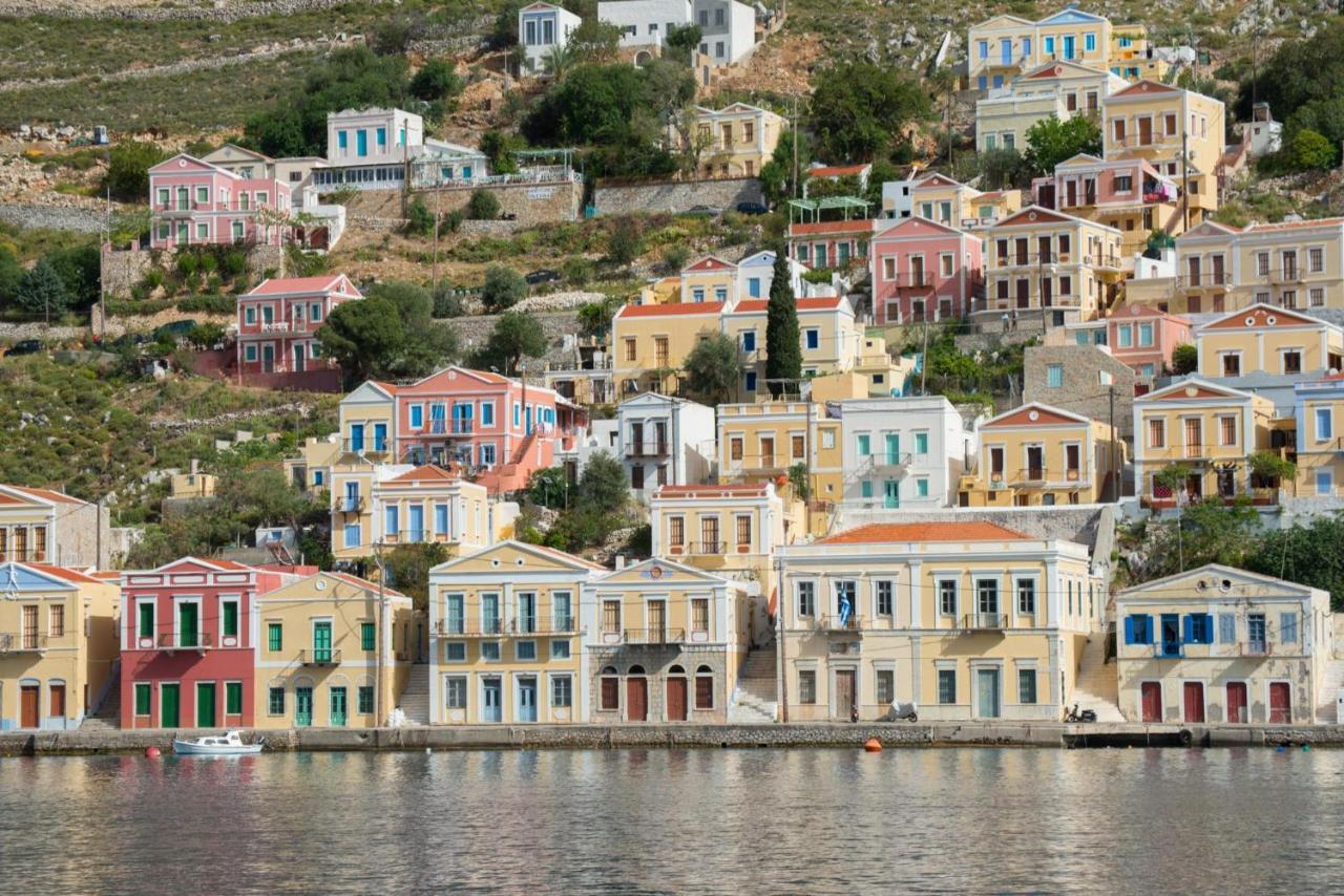 Maravelia'S Rooms Symi Exterior foto