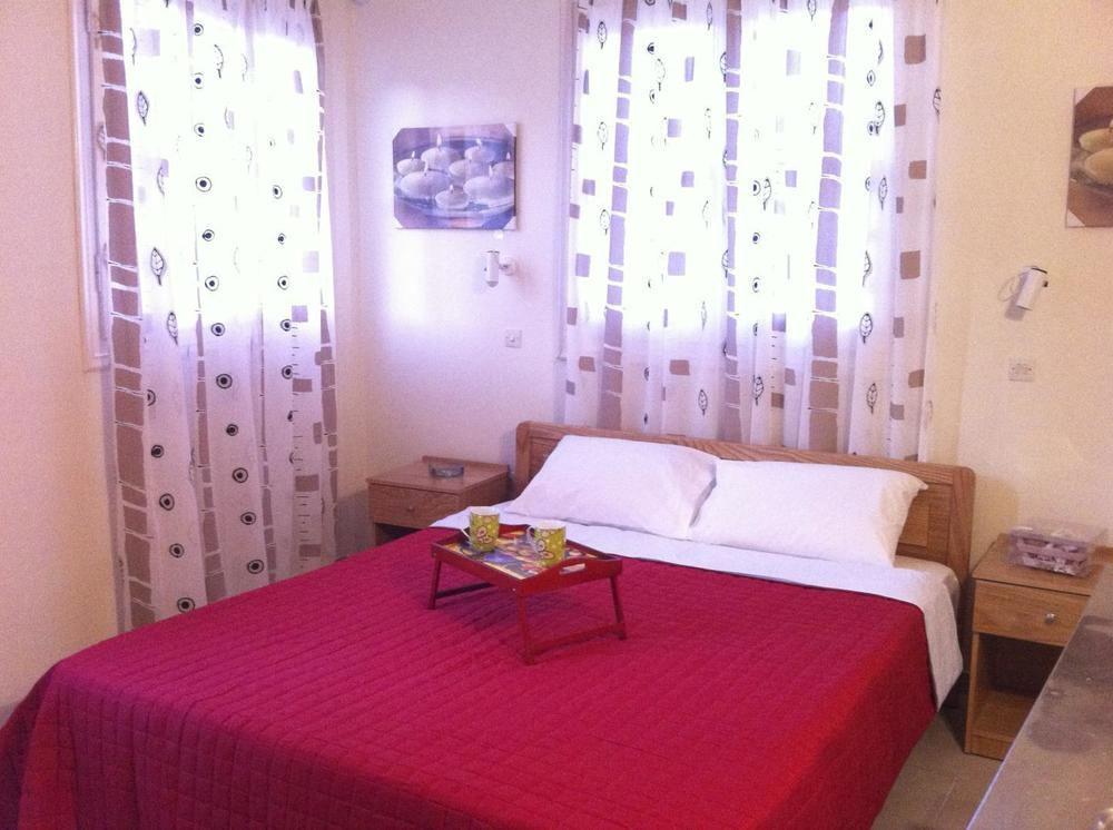 Maravelia'S Rooms Symi Exterior foto